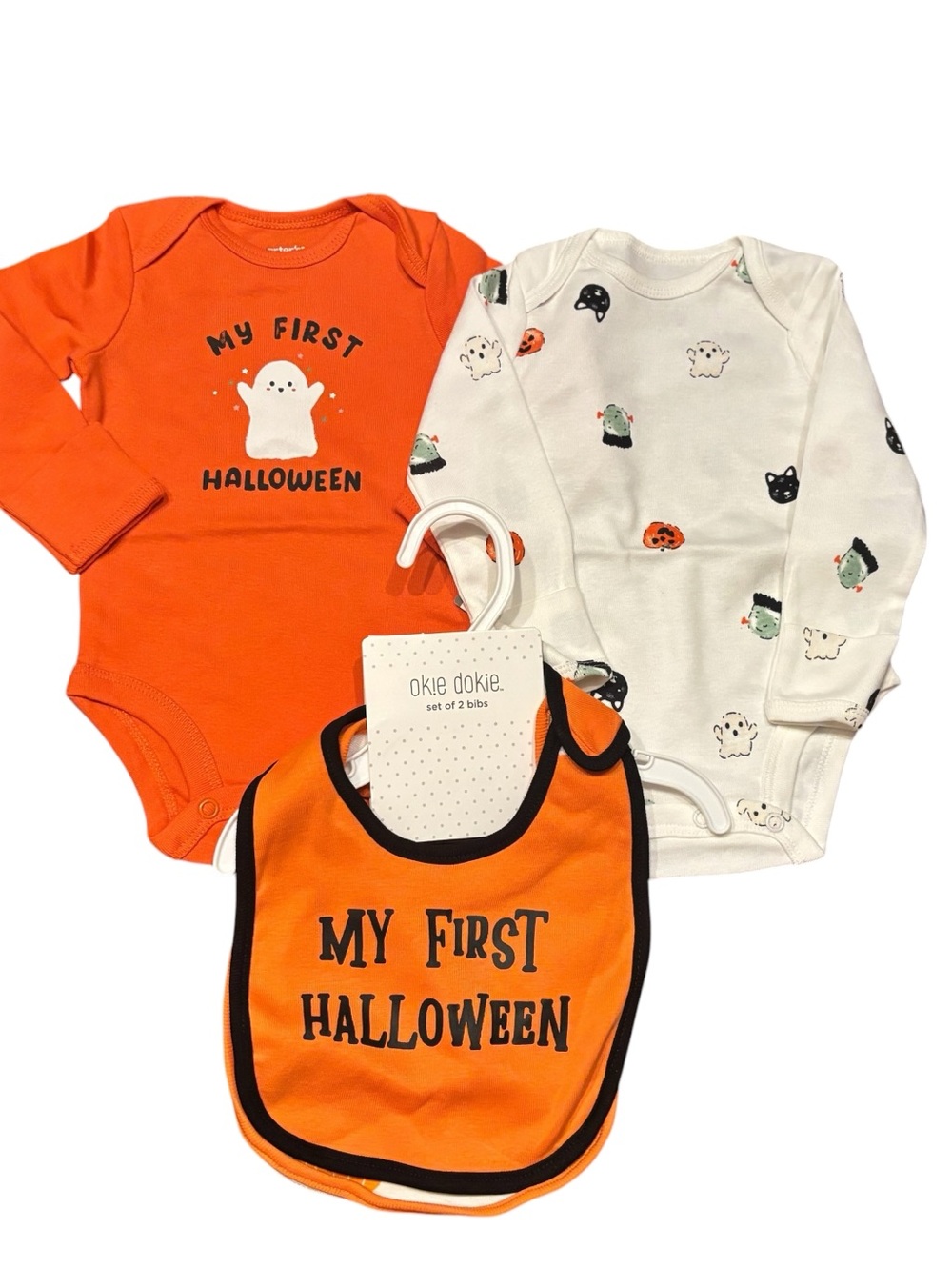 NWT 3M Carter’s Halloween onesies and bibs